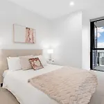 Lamour Ocean View Apartment I In Casino Broadbeach - Free Parking-195Cm
